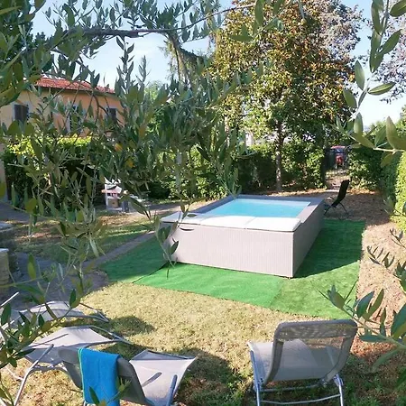 La Menchina Villa *