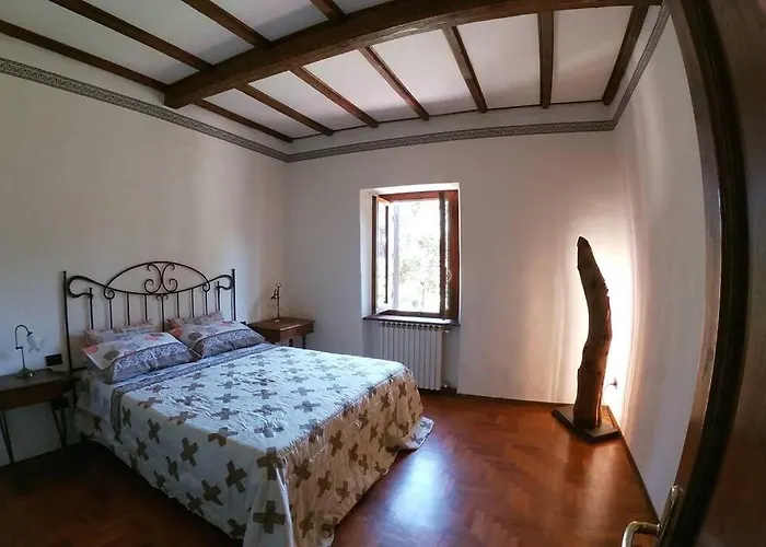 וילה La Menchina